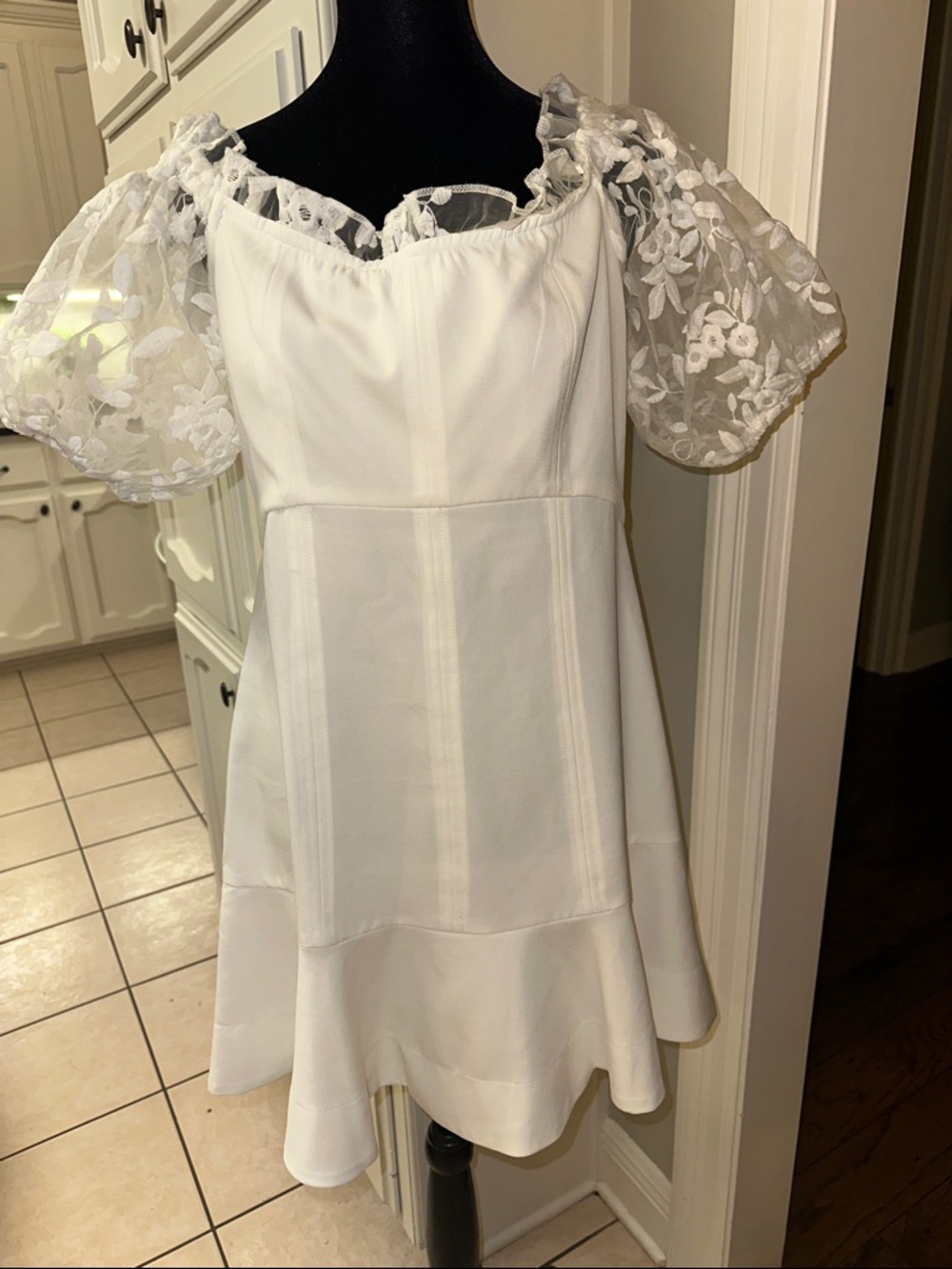 Idem Ditto Boutique white Mini Dress